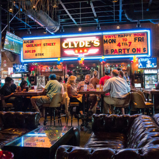 Clyde's on Main